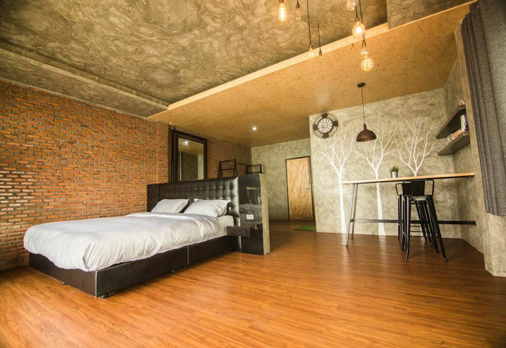 Hotel Bed Loft Cafe Khon Kaen Esterno foto
