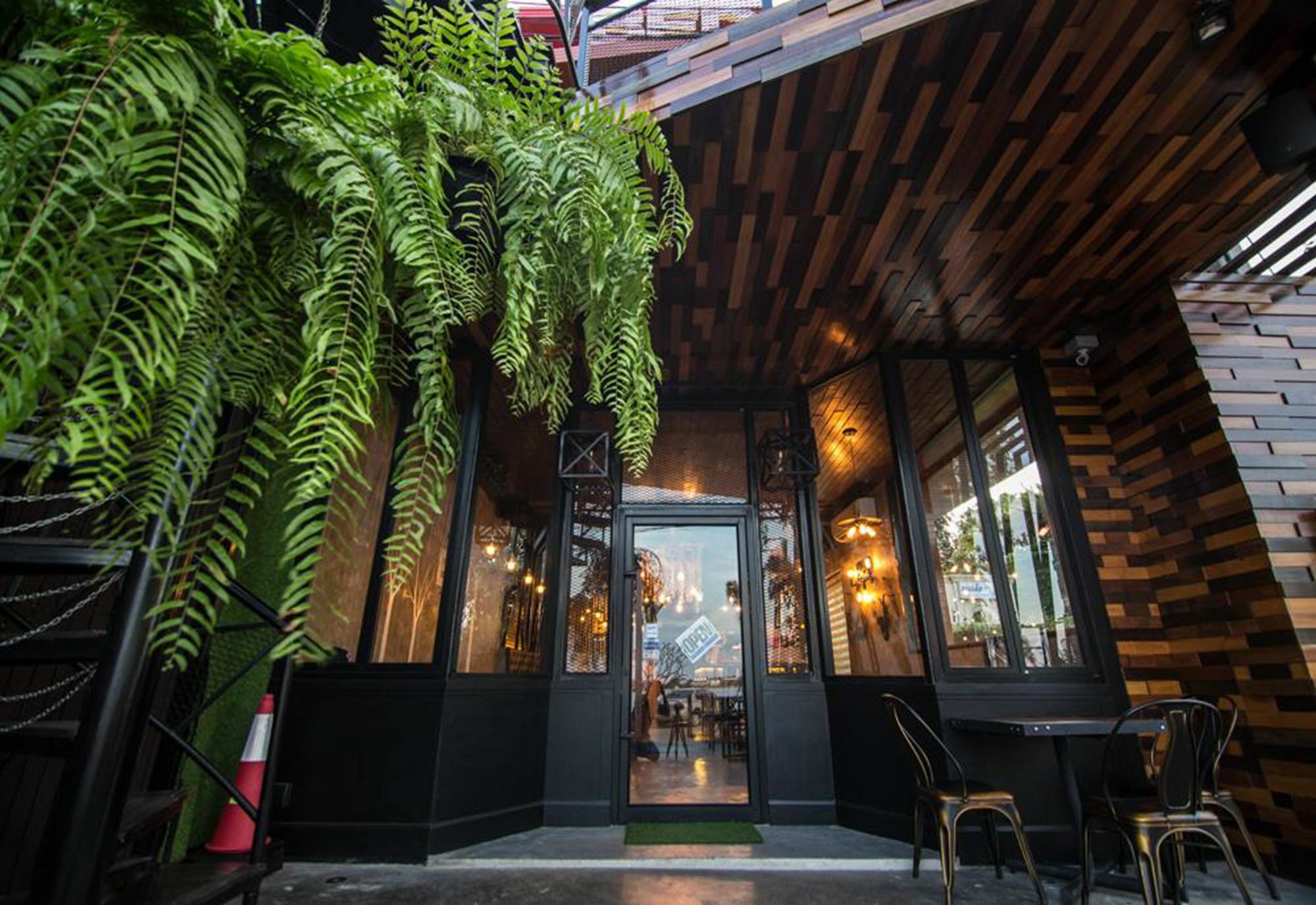 Hotel Bed Loft Cafe Khon Kaen Esterno foto