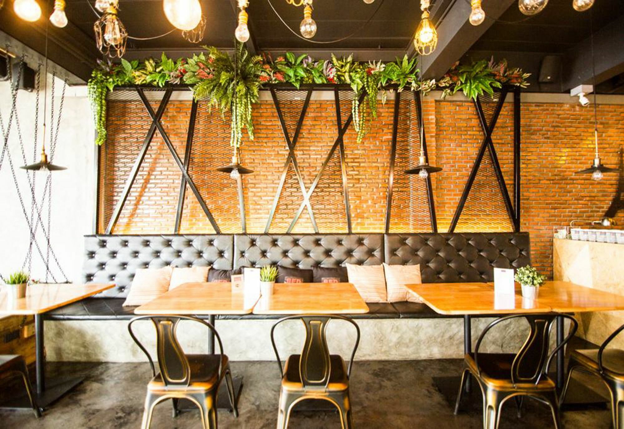 Hotel Bed Loft Cafe Khon Kaen Esterno foto